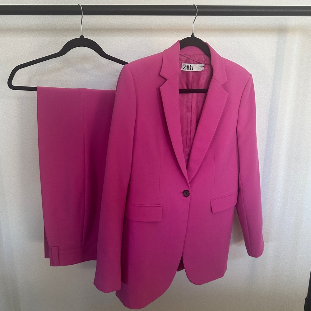 Zara Women’s Pink Blazer Suit Set Size M